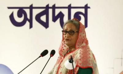 বাংলাদেশের জনগণকে স্যালুট জানালেন প্রধানমন্ত্রী