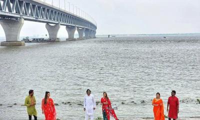 পদ্মা সেতু নিয়ে যত গান