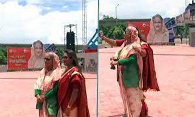 পদ্মা সেতু নিয়ে উৎফুল্ল পুতুল, মায়ের সঙ্গে সেলফি