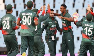 বাংলাদেশের সামনে ইতিহাসের হাতছানি