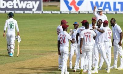 ইনিংস পরাজয়ের পথে বাংলাদেশ