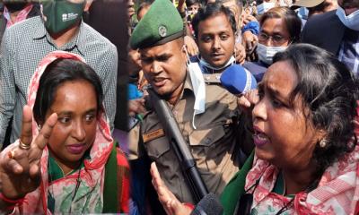 ভোট দিলেন আইভী, ভোটগ্রহণের ধীড়গতির অভিযোগ