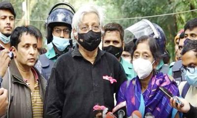 ‘যিনি পদ আঁকড়ে থাকেন, আমি তাকে দানব বলি’