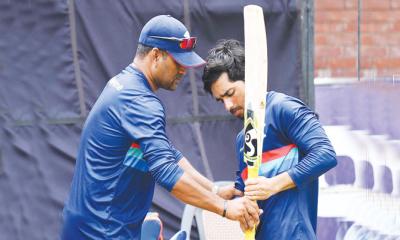 মুমিনুলকে বিশ্রাম দেয়ার বিষয়ে মুখ খুললেন কোচ সালাউদ্দিন