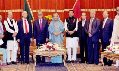 শেখ হাসিনার নেতৃত্বে বঙ্গভবনে যাচ্ছে আ.লীগ