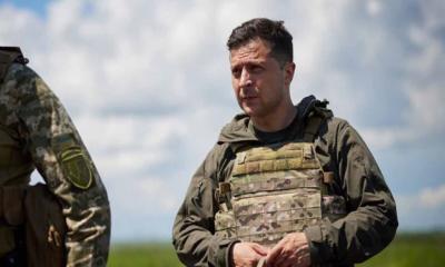 চলমান সংকট : রাজধানী ছাড়তে পারেন ইউক্রেনের প্রেসিডেন্ট