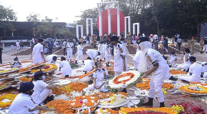 ভাষা শহীদদের প্রতি শ্রদ্ধা জানালো জাতি