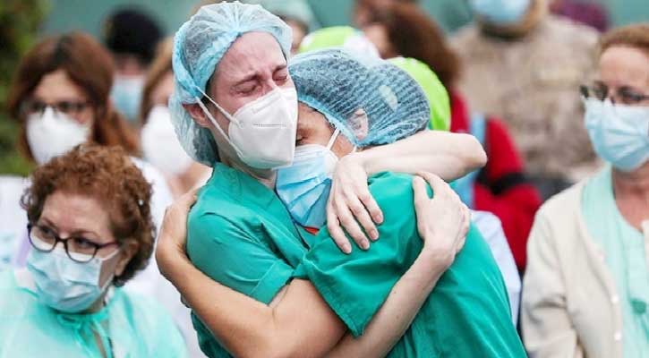 বিশ্বব্যাপী করোনায় ফের মৃত্যু-আক্রান্ত অনেক বেড়েছে