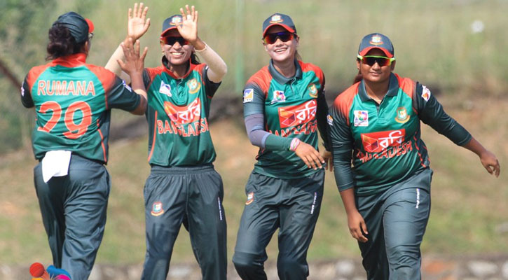 Avtobusda tomosha qilish Yekaterinburgda gey bilan jinsiy aloqa