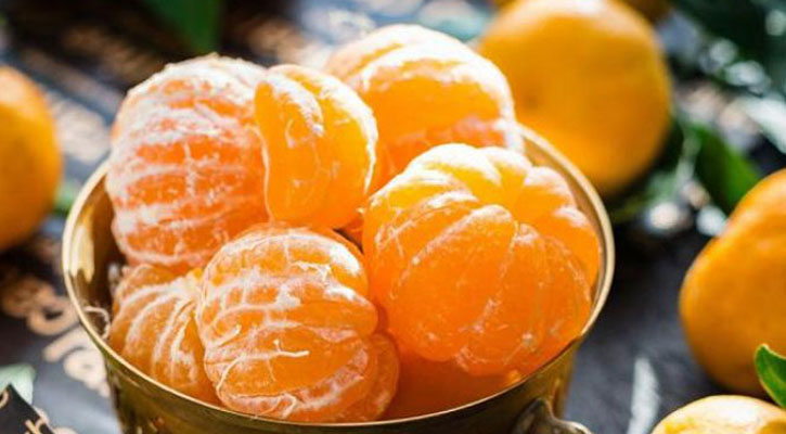 শীতকালীন যেসব রোগ থেকে সুরক্ষায় দেয় কমলা