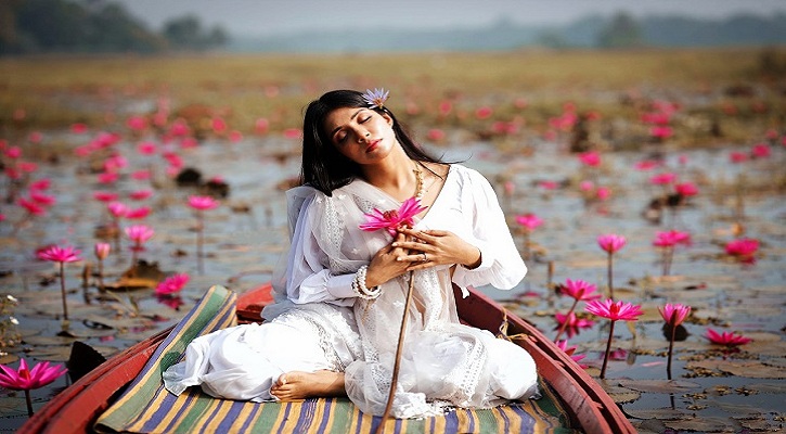 আগের সরকারের ভয়ে এখনও অনেকেই কাজে ডাকেন না: নওশাবা