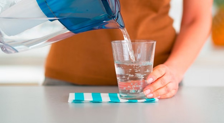 পর্যাপ্ত পানি পান না করলে হতে পারে মুখে পাথর, জেনে নিন করণীয়