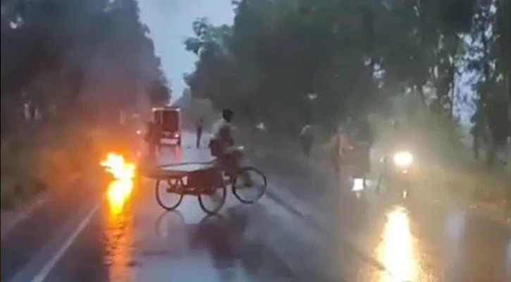 মোহনপুরে ট্রাক-মোটরসাইকেল সংঘর্ষে  নিহত ১