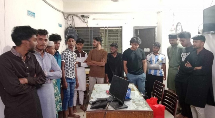 চাঁদাবাজি করতে গিয়ে ১৪ সমন্বয়ক গ্রেপ্তার