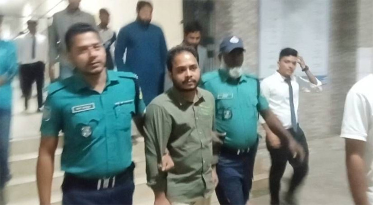 রুয়েট ছাত্রলীগ নেতাকে পুলিশের হাতে দিল প্রশাসন