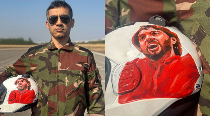 হাদির ছবি আঁকা হেলমেট পরে প্যারাট্রুপিংয়ে আশিক চৌধুরী