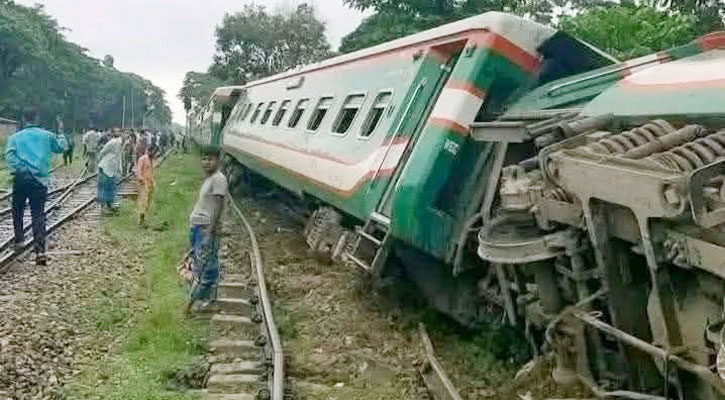 রাজনীতির নামে নাশকতা: দায় কার?