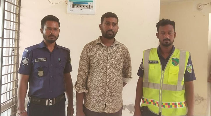 গৌরনদীতে পুলিশ পরিচয় দেওয়ার অভিযোগে পিকআপচালক আটক