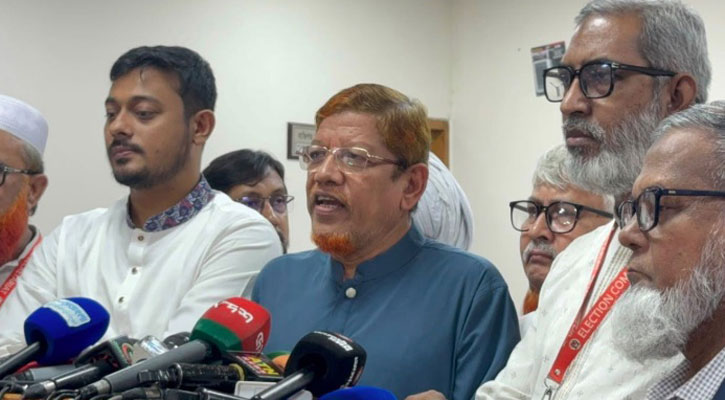 আশ্বাসে সন্তুষ্ট নয়, ঠাকুরগাঁওয়ে ইসির নিরপেক্ষতা দেখতে চায় ১১ দল