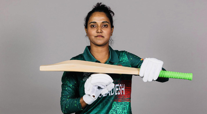 নীরবতা ভেঙে ড্রেসিংরুম বিতর্ক নিয়ে মুখ খুললেন জ্যোতি