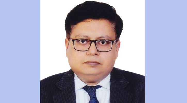 আগস্টে অপদস্থ করে বের করে দেওয়া জিয়াউলকে সচিব পদে পদোন্নতি
