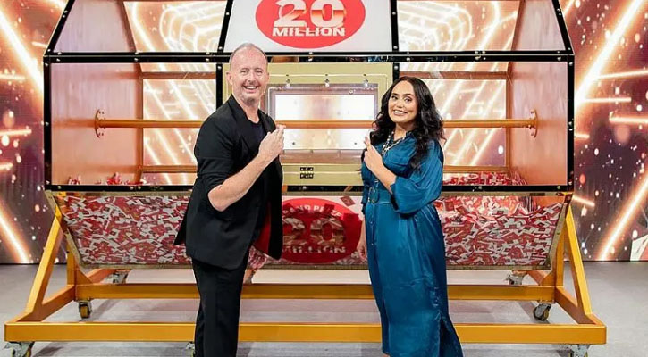 ৬০ কোটি টাকা জিতলেন বাংলাদেশি সবুজ মিয়া