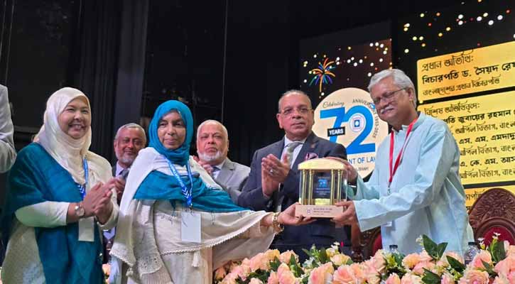 আইনজ্ঞরা কেবল জ্ঞানে নয়, মানবিকতাতেও আলোকিত হবেন: প্রধান বিচারপতি 