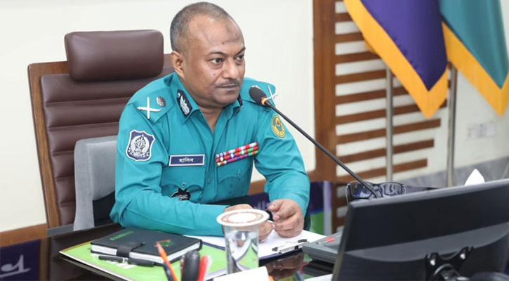 সন্ত্রাসীদের দেখামাত্র ব্রাশফায়ারের নির্দেশ সিএমপি কমিশনারের