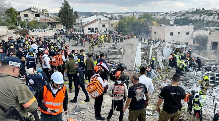 ইরানের হামলায় ইসরায়েলের অন্তত ৮জন নিহত