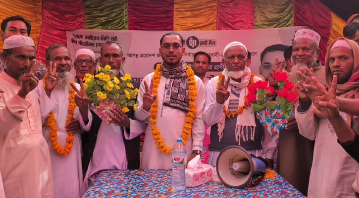 বিএনপির ২০০ নেতা-কর্মী এনসিপিতে যোগদান, বরণ করলেন হান্নান মাসউদ