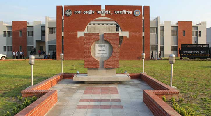 ধারণক্ষমতার দ্বিগুণ বন্দি নিয়ে হিমশিম খাচ্ছে কারাগারগুলো