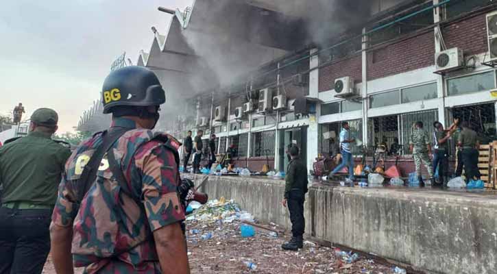 শত শত টন মালামাল পুড়ে ছাই, ক্ষয়ক্ষতি সম্পর্কে আরও যা জানা যাচ্ছে