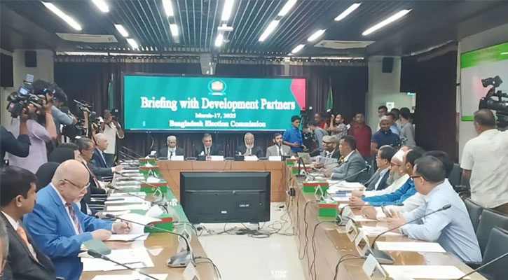 ওআইসিভুক্ত ১৯ দেশের কূটনীতিকদের সঙ্গে বৈঠকে ইসি