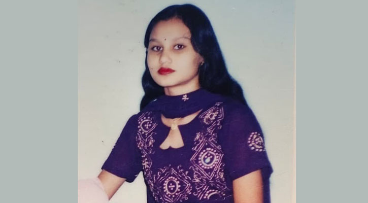 অসহায় মায়ের একটাই প্রশ্ন-মেয়ে কি আর ফিরবে না?