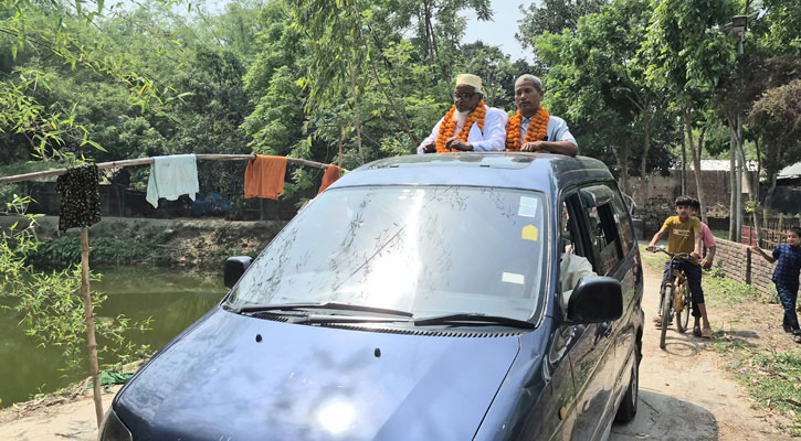 নীলফামারীতে দুই শিক্ষকের জাঁকজমকপূর্ণ বিদায়