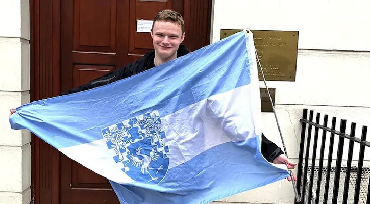 ২০ বছর বয়সে প্রেসিডেন্ট, ৪০০ নাগরিকের নতুন দেশ ‘ভারদিস’