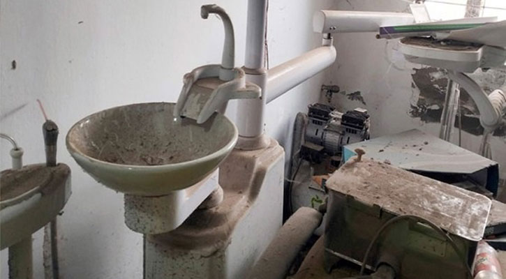 চিকিৎসক অভাবে অচল গৌরনদী স্বাস্থ্য কমপ্লেক্স, রোগীরা ঝুঁকির মুখে