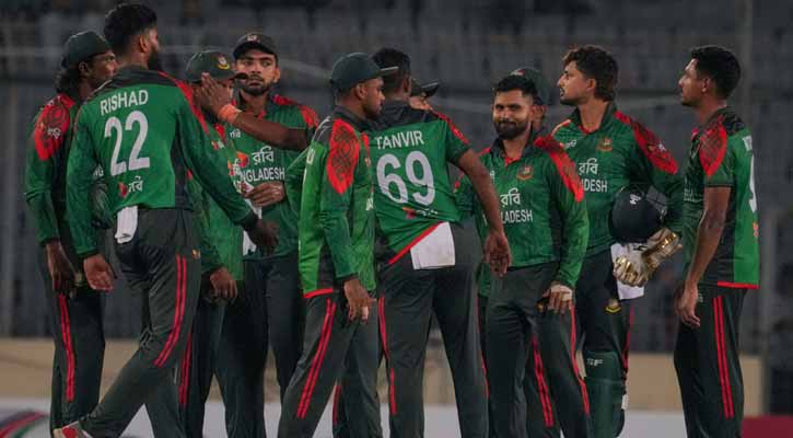 রিশাদের ৬ উইকেটে বাংলাদেশের বড় জয়