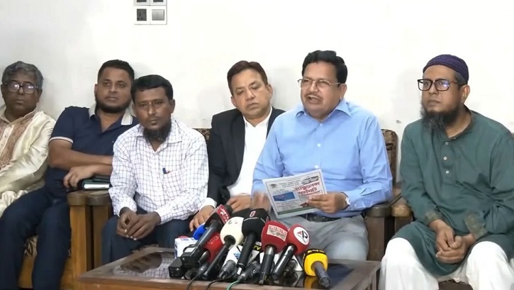 এক মাসের আলটিমেটাম দিয়ে অ্যাম্বুলেন্স ধর্মঘট প্রত্যাহার