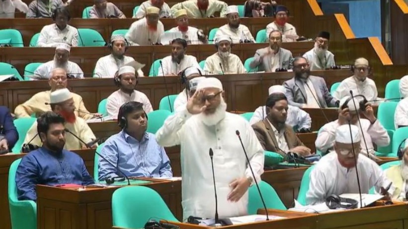 যে কারণে সংসদ অধিবেশন থেকে ওয়াক আউট করলো বিরোধী দল