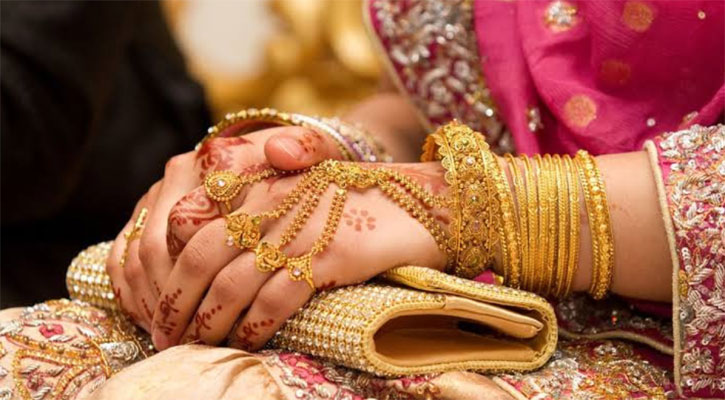 স্বর্ণের গহনা কেনার আগে যা জানা জরুরি