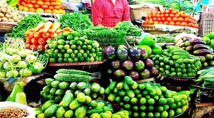 শীতের আগেই সব সবজির দাম ১০০ টাকার ঘরে ছুঁইছুঁই