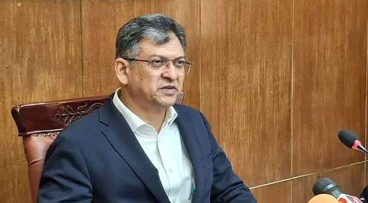 ডিসেম্বরে হাসিনার ফেরার গুজব নিয়ে যা বললেন স্বরাষ্ট্রমন্ত্রী