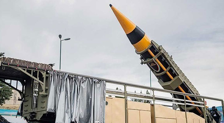 এবার হাইপারসনিক ক্ষেপণাস্ত্র দিয়ে হামলা চালালো ইরান