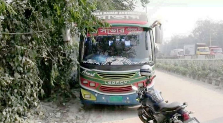 বাসে কলেজছাত্রীকে রাতভর ধর্ষণ, চালক-হেলপার গ্রেপ্তার