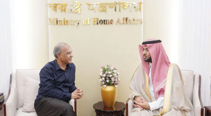 বাংলাদেশ থেকে আরও জনশক্তি নিতে সৌদি রাষ্ট্রদূতকে আহ্বান