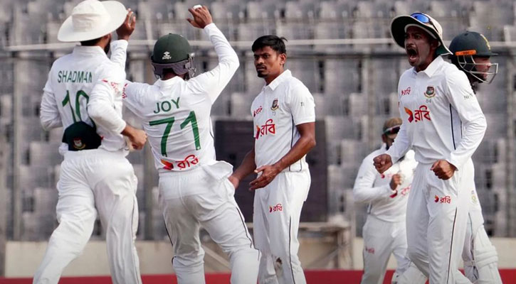 বিনামূল্য ঢাকা টেস্ট দেখার সুযোগ পাচ্ছেন যারা