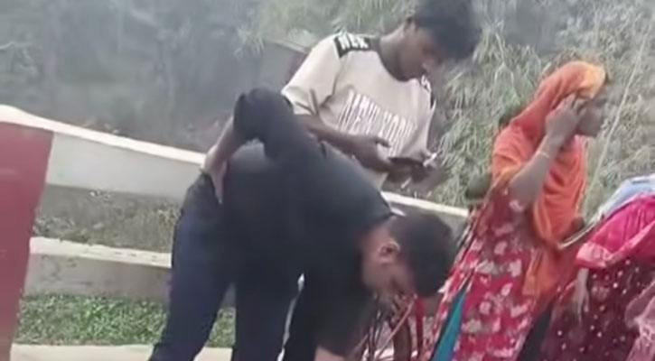 ধামরাইয়ে ইটভর্তি ট্রাকচাপায় স্কুলছাত্র নিহত, চালক পলাতক