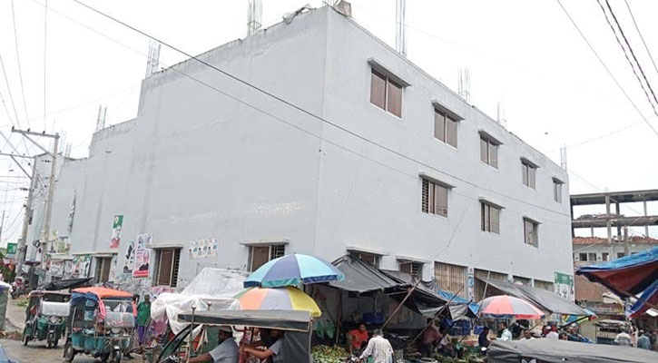 পিরোজপুরে ৯ কোটি টাকার ফিশ মার্কেট ৫ বছর ধরে বন্ধ