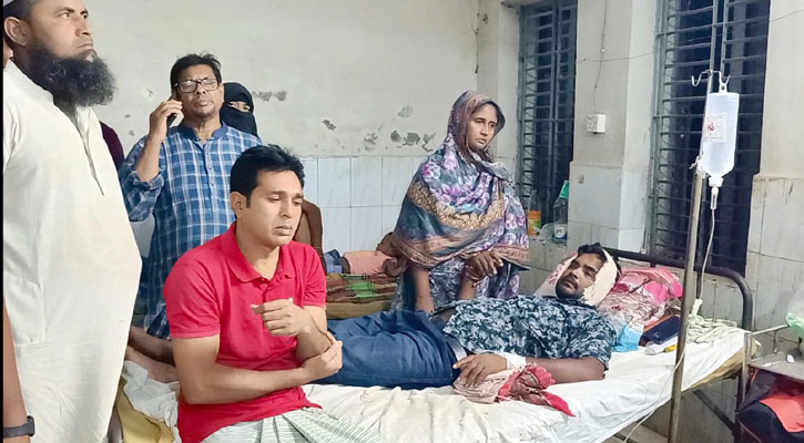পাবনায় বিএনপির দুই পক্ষে সংঘর্ষ, আহত ৮